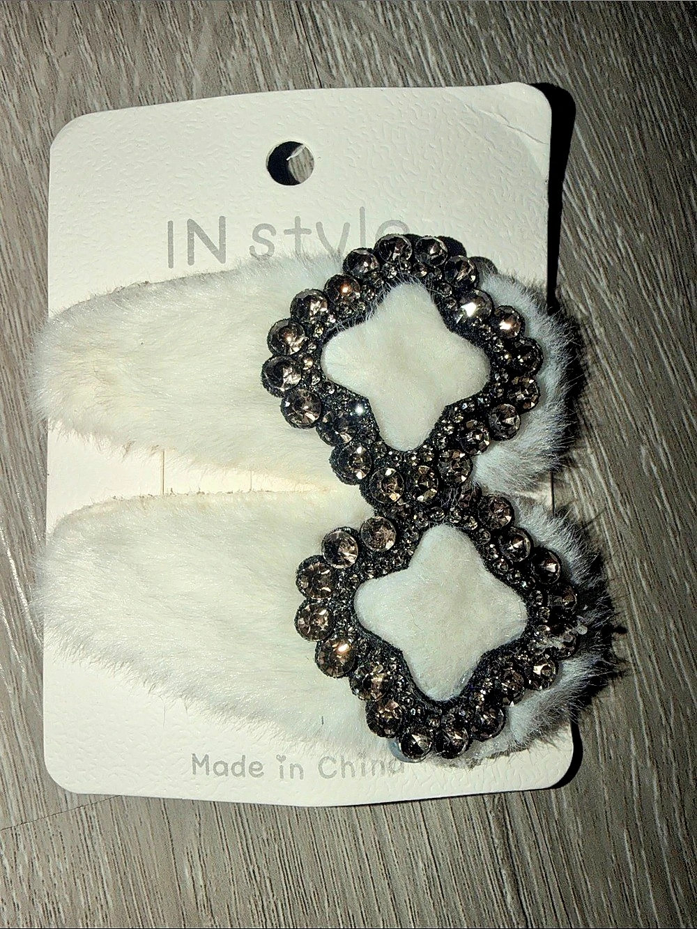 Van Clef Clover Faux Fur Rhinestone Hair Clip Accessory White Bronze